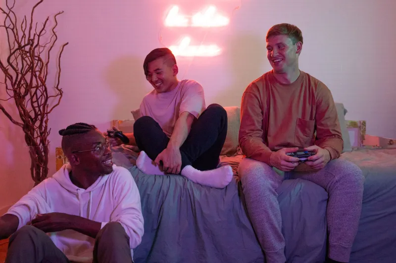 Mate, Maybe Slow Down: How to Keep Your Crew Gambling Smart Without Turning Into a Buzzkill